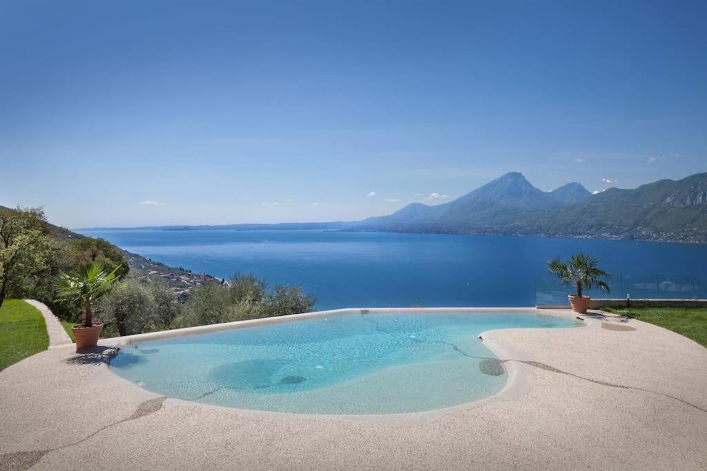 Villa Divina - Apt Divina Con Piscina E Vista Lago Castelletto Di Brenzone Eksteriør billede