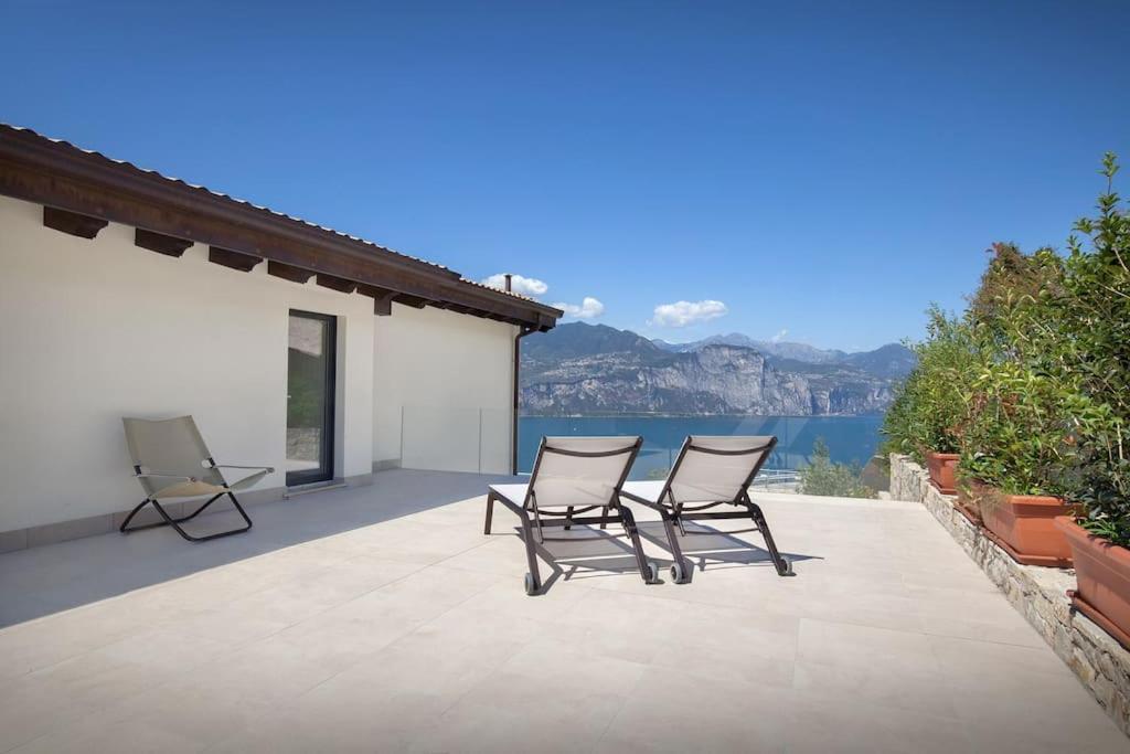 Villa Divina - Apt Divina Con Piscina E Vista Lago Castelletto Di Brenzone Eksteriør billede