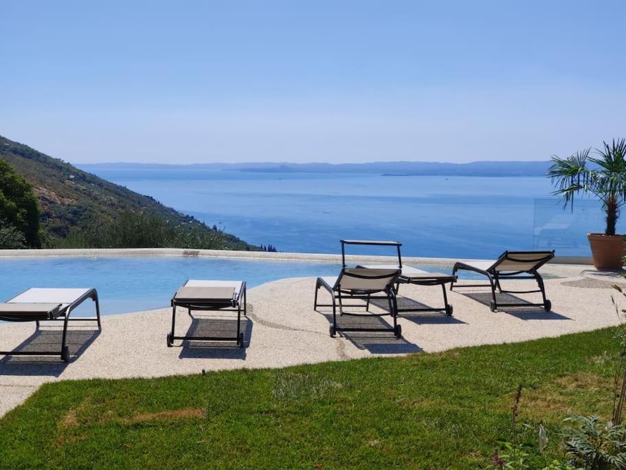 Villa Divina - Apt Divina Con Piscina E Vista Lago Castelletto Di Brenzone Eksteriør billede
